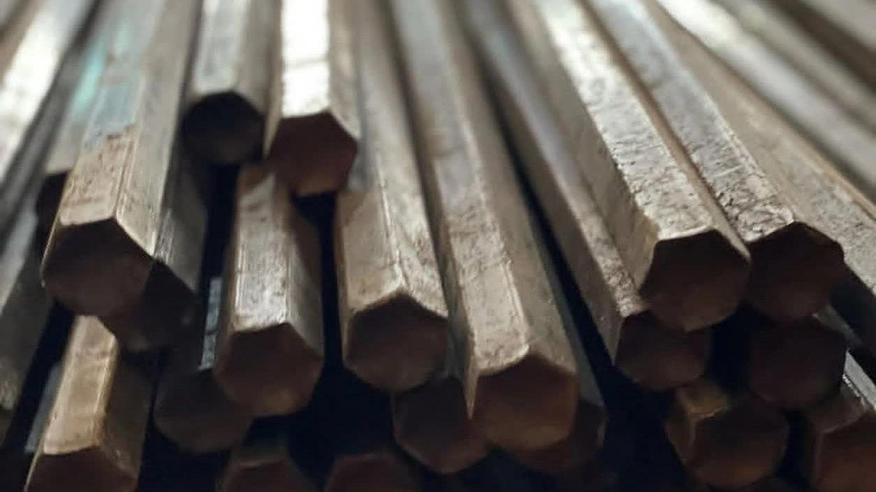 Azar Traksha Tabriz is the largest producer of hexagonal and four-sided rebar in Iran